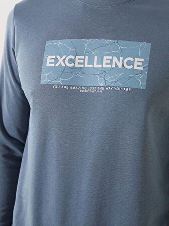 LCWAIKIKI Classic Indigo Bisiklet Yaka Uzun Kollu Baskılı Erkek Sweatshirt