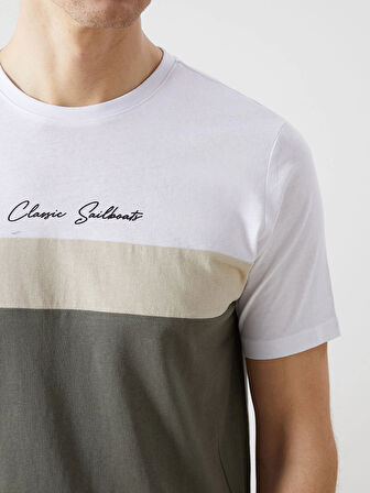 LCWAIKIKI Classic Beyaz Bisiklet Yaka Kısa Kollu Renk Bloklu Erkek Tişört