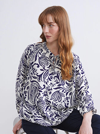 LCWAIKIKI Classic Mavi Bağlamalı Yaka Çiçekli Kadın Bluz