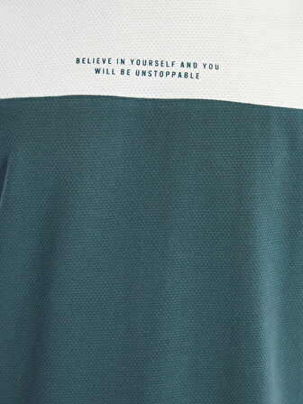 LCWAIKIKI Classic Ekru Bisiklet Yaka Kısa Kollu Renk Bloklu Erkek Tişört