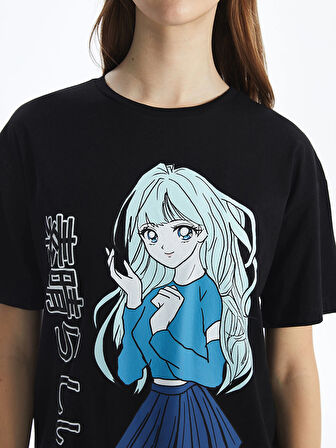 XSIDE Siyah Bisiklet Yaka Anime Baskılı Kadın Tişört