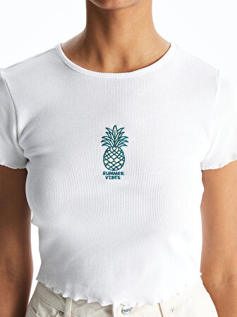 XSIDE Beyaz Bisiklet Yaka Ananas Nakışlı Kadın Tişört