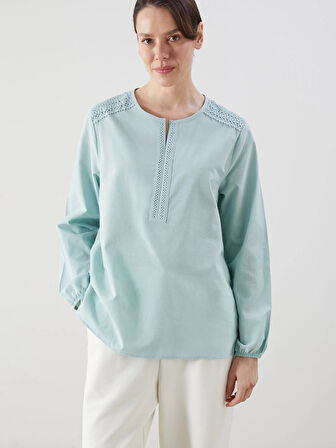 LCW Grace Yeşil Kaçık Yaka Nakışlı Kadın Bluz