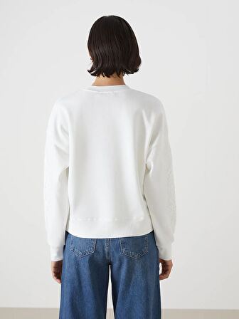 Bisiklet Yaka Nakışlı Oversize Kadın Kalın Sweatshirt_W4L755Z8-R9J_8684681886027_2XL