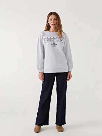 LCW Modest Beyaz Bisiklet Yaka Boston Baskılı Kadın Sweatshirt Tunik