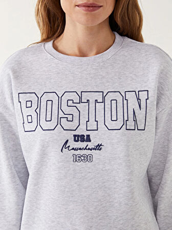 LCW Modest Beyaz Bisiklet Yaka Boston Baskılı Kadın Sweatshirt Tunik