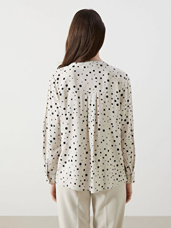 LCW Grace Bej Kaçık Yaka Desenli Kadın Bluz