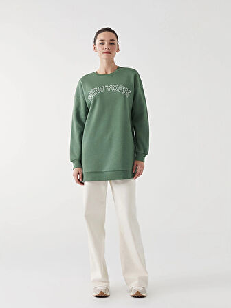 LCW Modest Yeşil Bisiklet Yaka New York Baskılı Kadın Kalın Sweatshirt Tunik