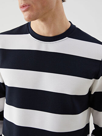 LCWAIKIKI Classic Lacivert Bisiklet Yaka Uzun Kollu Çizgili Erkek Sweatshirt