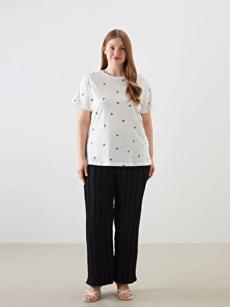 LCWAIKIKI Classic Ekru Bisiklet Yaka Desenli Kadın Tişört