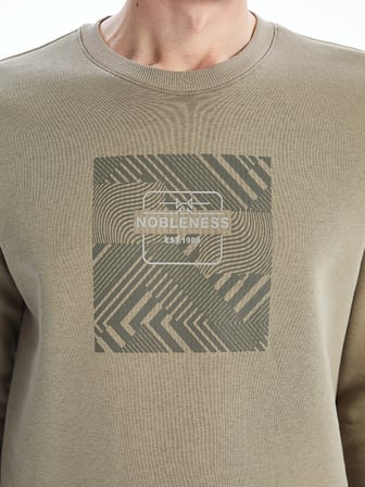 LCWAIKIKI Classic Kahverengi Bisiklet Yaka Baskılı Erkek Kalın Sweatshirt
