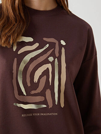 LCW Modest KAHVERENGİ Bisiklet Yaka Baskılı Oversize Kadın Sweatshirt Tunik