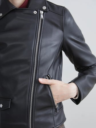 LCW Vision Siyah Biker Yaka Kadın Deri Görünümlü Ceket