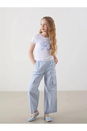 LCW Kids Beyaz Bisiklet Yaka Fiyonk Baskılı Kız Çocuk Crop Tişört