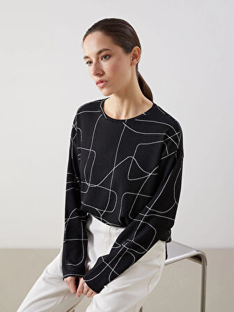 LCWAIKIKI Classic Ekru Bisiklet Yaka Desenli Oversize Kadın Tişört