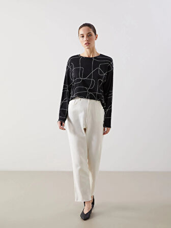 LCWAIKIKI Classic Ekru Bisiklet Yaka Desenli Oversize Kadın Tişört