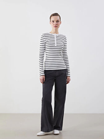 LCWAIKIKI Classic Beyaz Bisiklet Yaka Çizgili Kadın Tişört