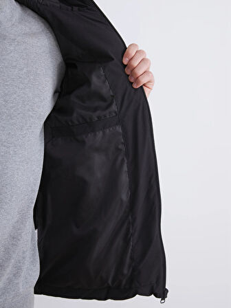 XSIDE Siyah Standart Kalıp Kapüşonlu Erkek Şişme Mont