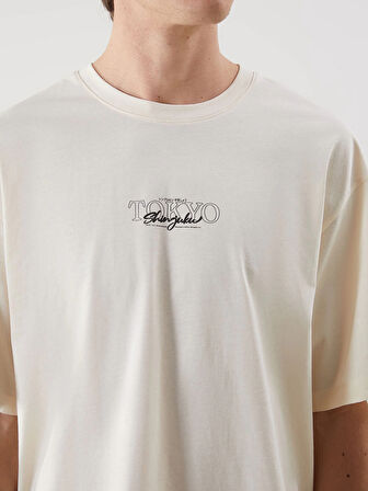 XSIDE Bej Bisiklet Yaka Tokyo Baskılı Erkek Tişört