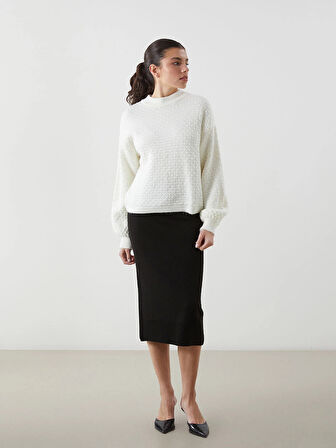 LCWAIKIKI Classic Ekru Bisiklet Yaka Kendinden Desenli Kadın Triko Kazak