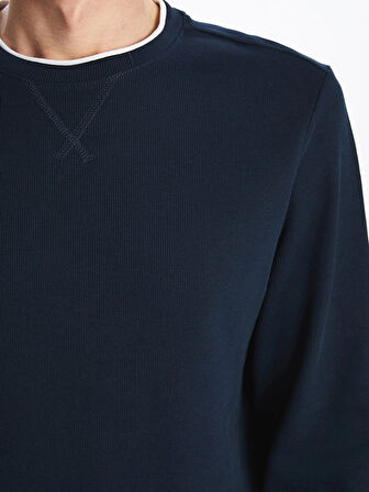 LCWAIKIKI Classic Lacivert Bisiklet Yaka Uzun Kollu Erkek Sweatshirt