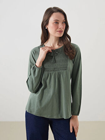 LCW Grace Yeşil Bağlamalı Yaka Nakışlı Kadın Bluz