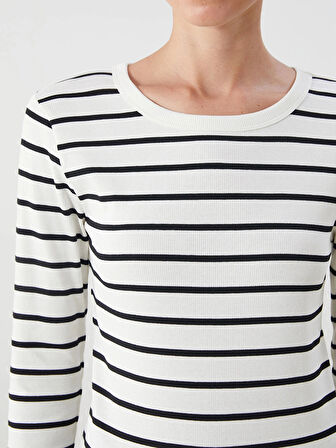 LCWAIKIKI Classic Ekru Bisiklet Yaka Çizgili Kadın Body