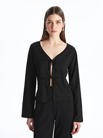 LCWAIKIKI Classic Siyah V Yaka Bağlamalı Dokulu Bluz