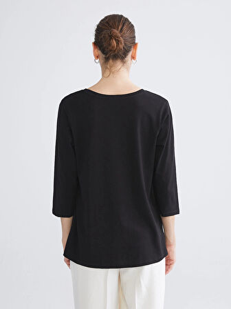 LCW Grace Siyah Bisiklet Yaka Çiçek Nakışlı Bluz