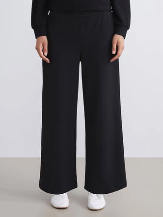 LCW Modest Siyah Büyük Beden Beli Lastikli Geniş Paça Kadın Pantolon