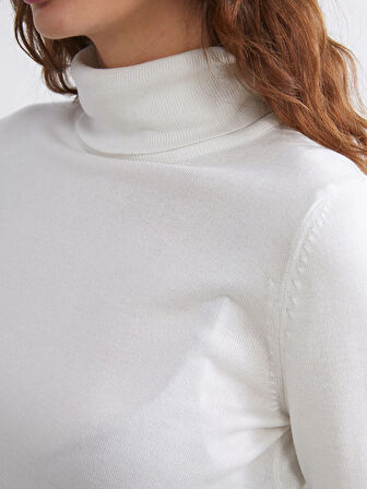 LCWAIKIKI Classic Ekru Balıkçı Yaka Kadın Triko Kazak