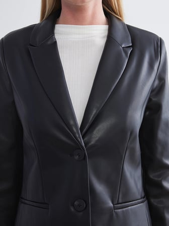 LCWAIKIKI Classic Siyah Kadın Deri Görünümlü Blazer Ceket
