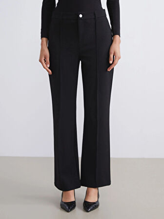 LCWAIKIKI Classic Siyah Büyük Beden Dar Fit İspanyol Paça Kadın Pantolon
