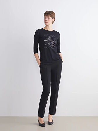 LCWAIKIKI Classic Siyah Bisiklet Yaka Pul İşlemeli Bluz