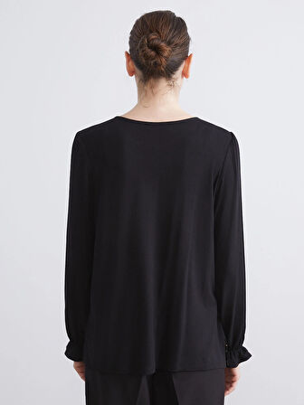 LCW Grace Siyah Bisiklet Yaka Desenli Bluz