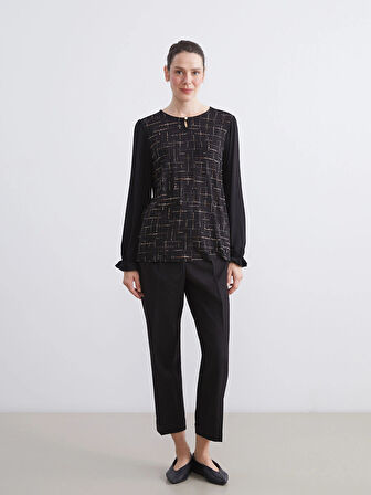 LCW Grace Siyah Bisiklet Yaka Desenli Bluz