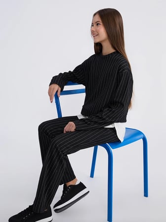 LCW Kids Siyah Bisiklet Yaka Kız Çocuk Sweatshirt ve Pantolon