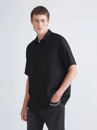 XSIDE Siyah Regular Fit Kısa Kollu Viskon Erkek Gömlek