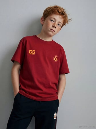LCW Kids Kırmızı Galatasaray Baskılı Erkek Çocuk Tişört