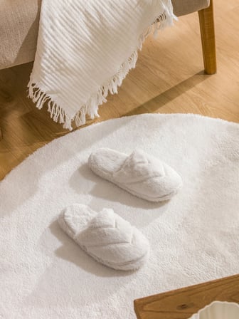 LCW STEPS Kahverengi Nakışlı Pelüş Kadın Ev Terliği