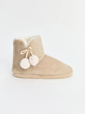 LCW STEPS Bej Pelüş Ponponlu Kadın Panduf