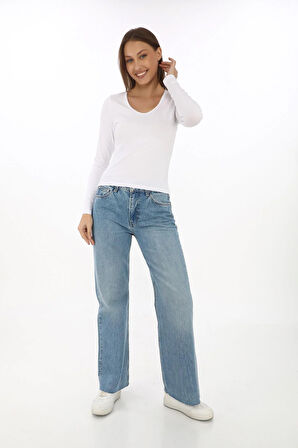 V Yaka Slim Fit Tişört-Beyaz