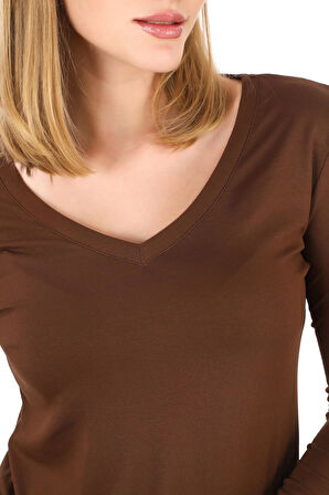 Yumuşak, Rahat ve Şık Viskon V Yaka Tişört-Kahverengi