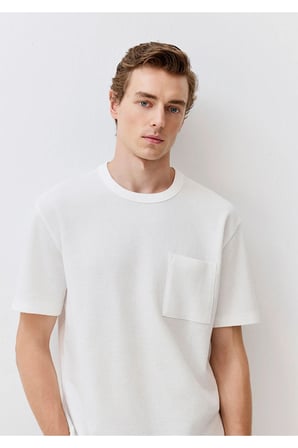 Cep Detaylı Ekru Basic Tişört Loose Fit / Bol Rahat Kesim 0612889-70057