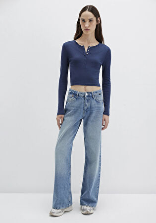 Düğme Detaylı Uzun Kollu Siyah Crop Basic Tişört 1613403-70487