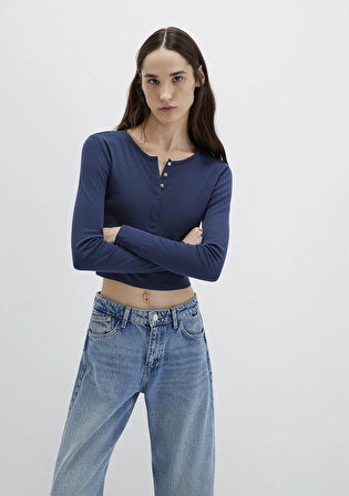 Düğme Detaylı Uzun Kollu Siyah Crop Basic Tişört 1613403-70487