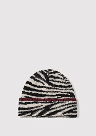 Siyah Bere 1913612-900