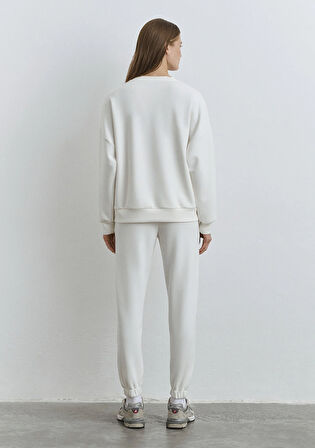 Lux Touch Bisiklet Yaka Beyaz Sweatshirt 1S10422-70057