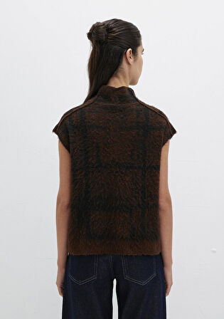 Dik Yaka Kahverengi Süveter 1710792-91201