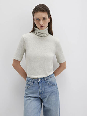 Mavi M1613613-82127 Kısa Kollu Kazak Balıkçı Yaka T-Shirt Kadın Tişört